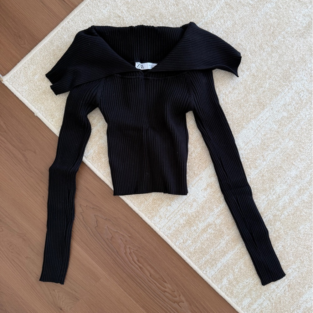 Zara Black Ribbed Knit Top